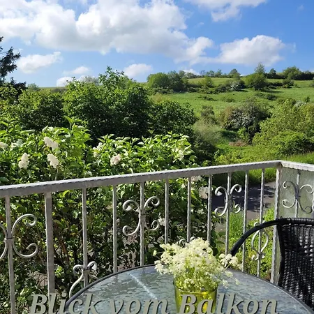 Holiday home Eifel Mit Hunden Schwalbennest