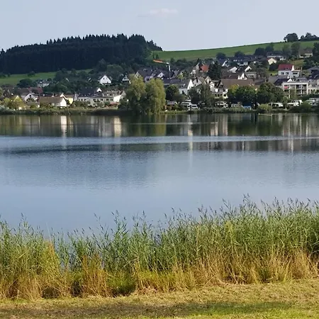 Eifel Mit Hunden Schwalbennest Holiday home Schalkenmehren