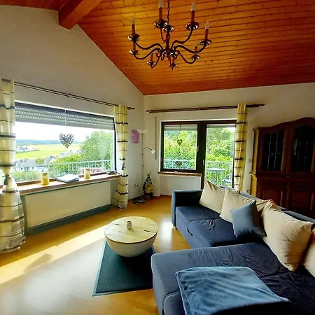 Eifel Mit Hunden Schwalbennest Holiday home *
