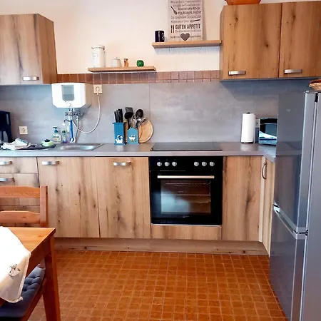 Holiday home Eifel Mit Hunden Schwalbennest *